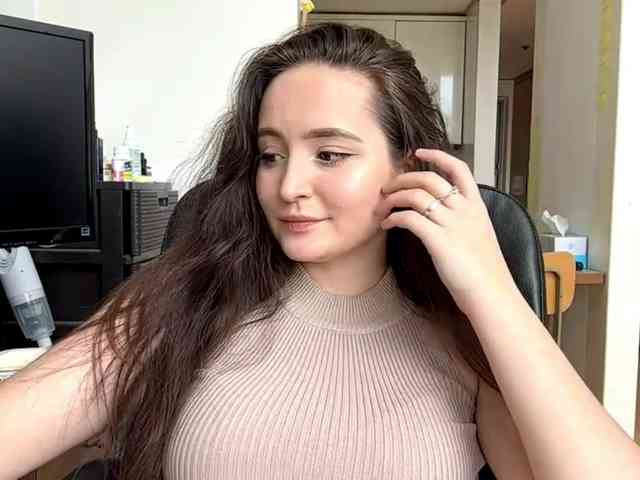 EmillyCarte webcam