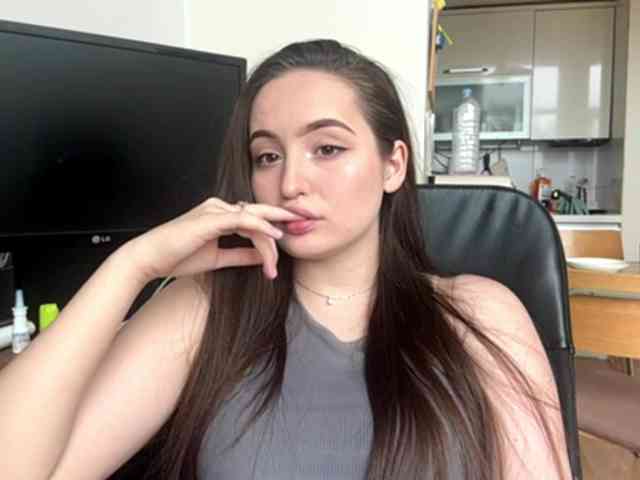 EmillyCarte webcam