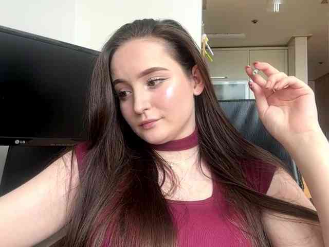 EmillyCarte webcam