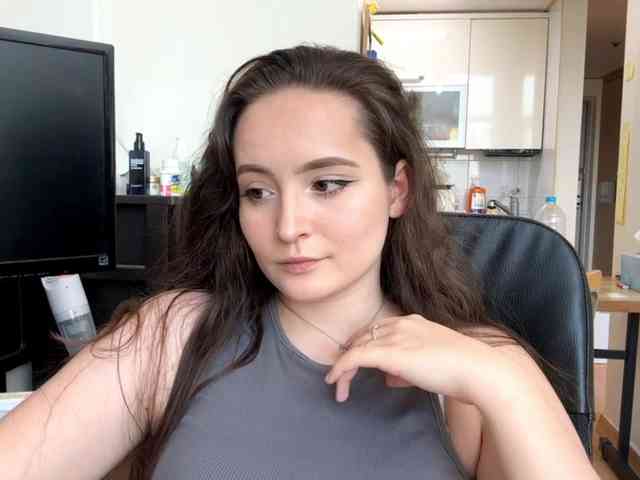 EmillyCarte webcam