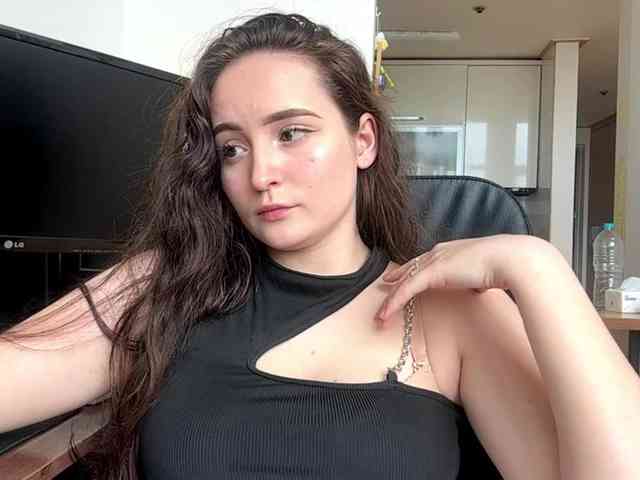 EmillyCarte webcam