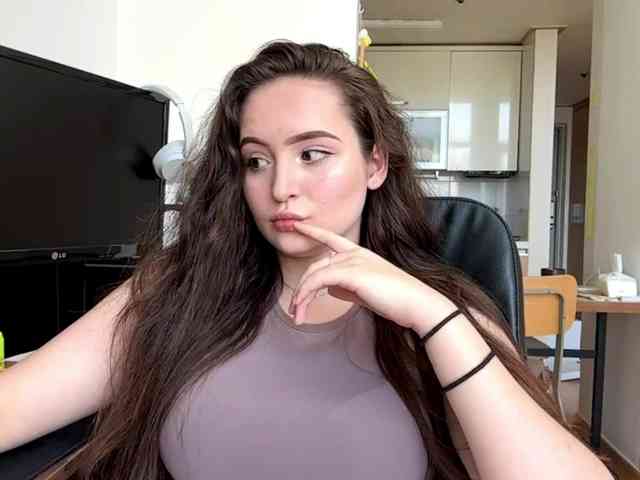EmillyCarte webcam