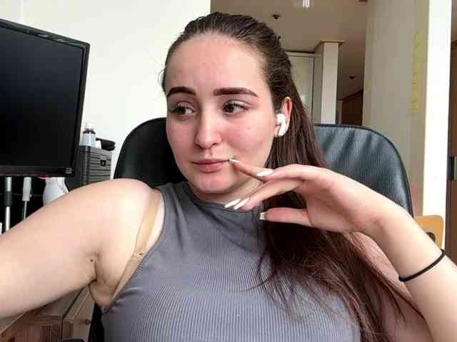EmillyCarte webcam