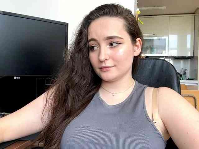 EmillyCarte webcam