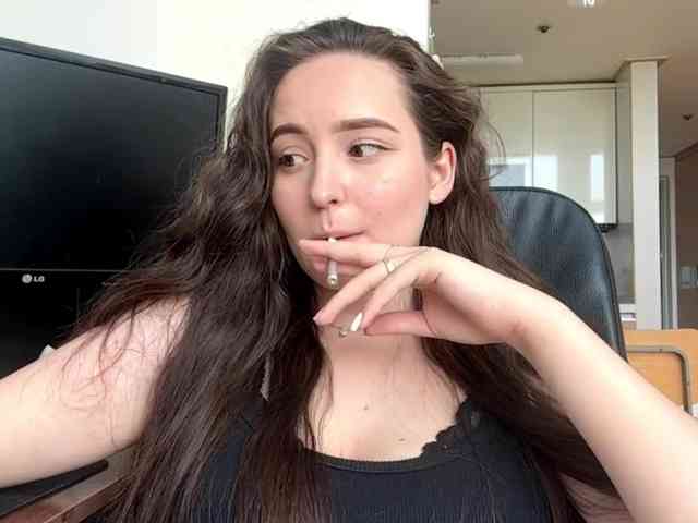 Model: EmillyCarte