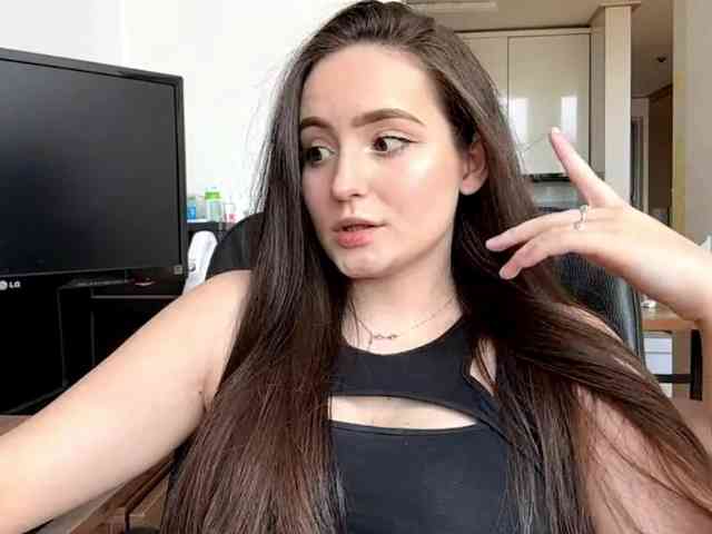 EmillyCarte webcam