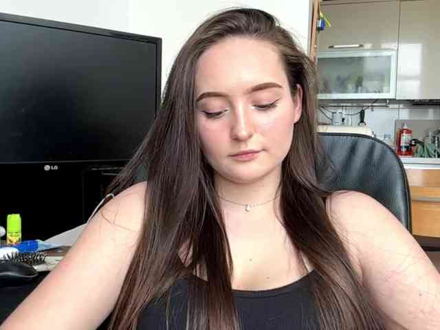 EmillyCarte webcam