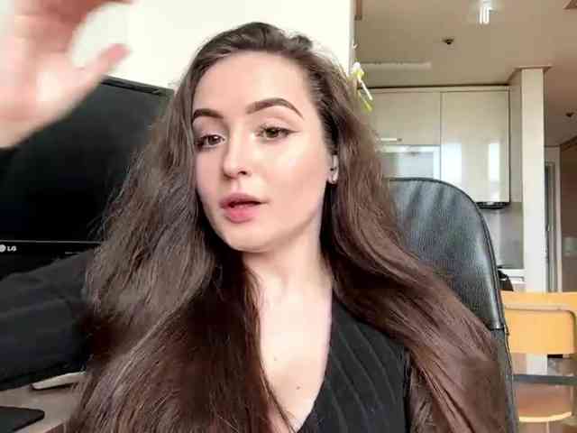 EmillyCarte webcam