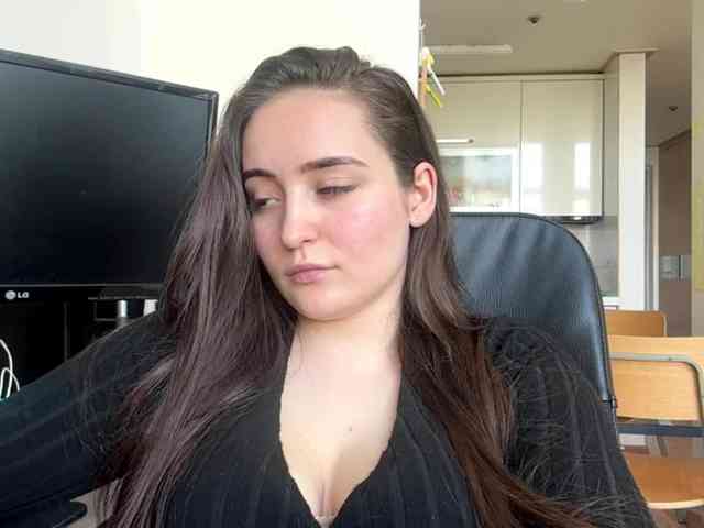 EmillyCarte webcam