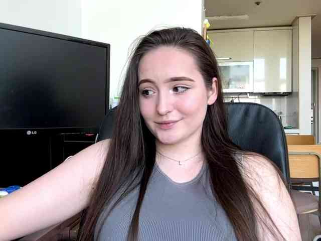 EmillyCarte webcam