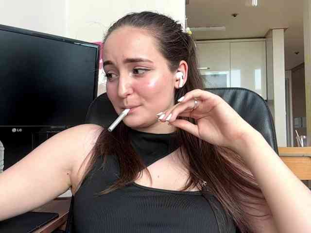 EmillyCarte webcam