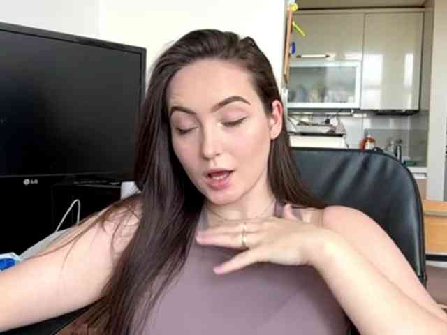 EmillyCarte webcam