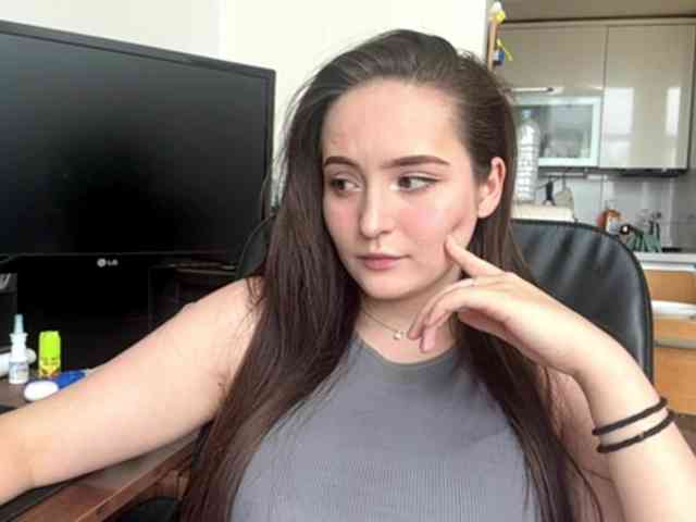 EmillyCarte webcam