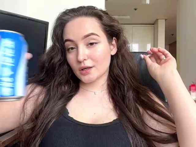 EmillyCarte webcam