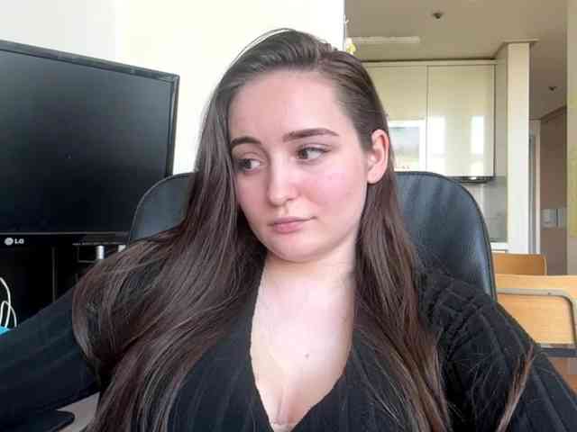 EmillyCarte webcam