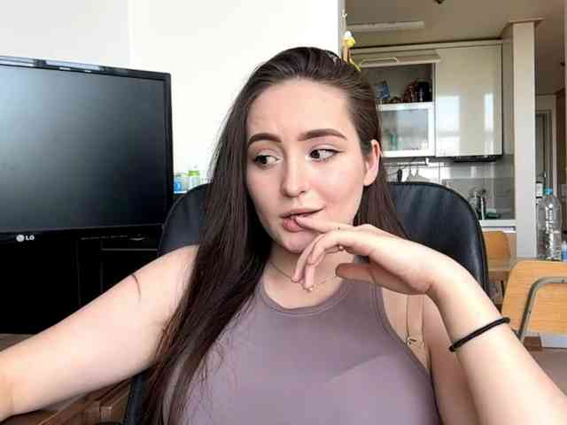EmillyCarte webcam