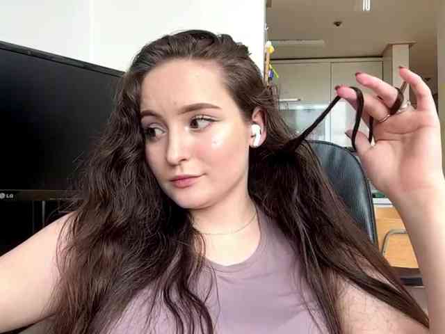 EmillyCarte webcam