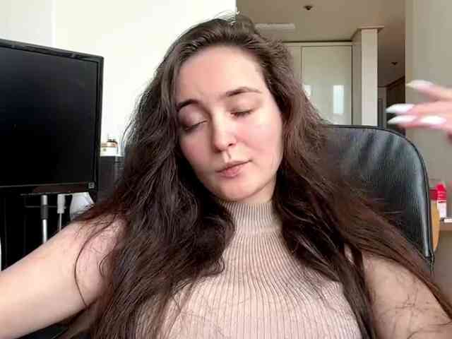EmillyCarte webcam