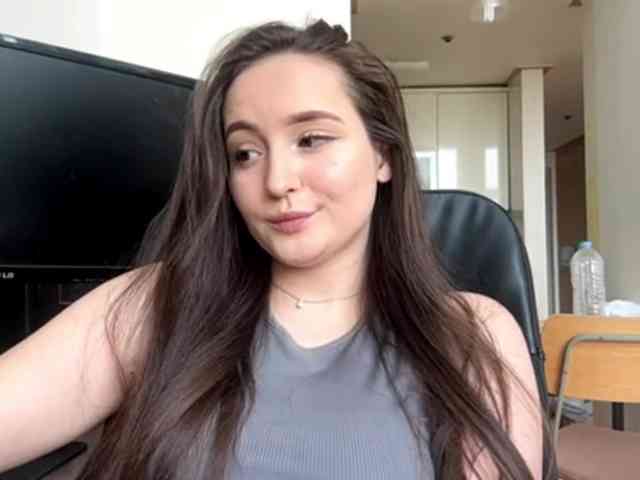 EmillyCarte webcam