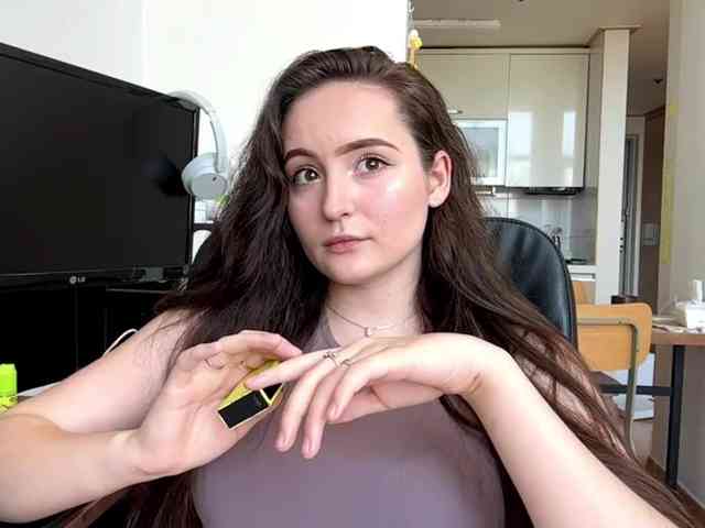 EmillyCarte webcam