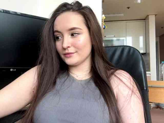 EmillyCarte webcam