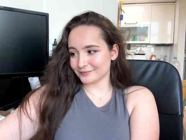 EmillyCarte webcam