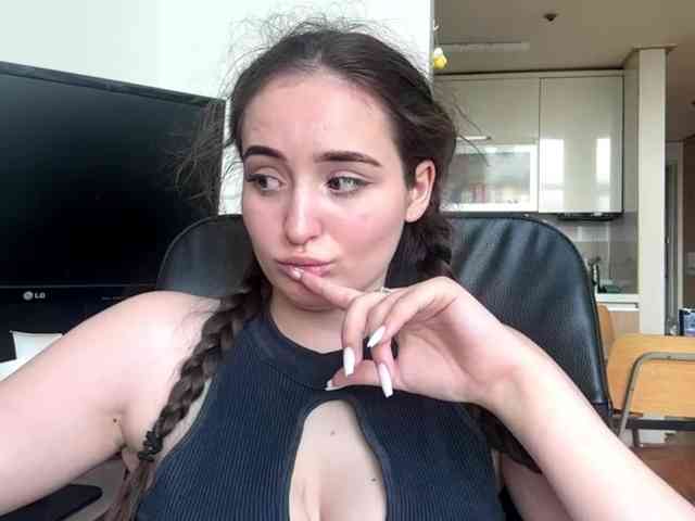 EmillyCarte webcam