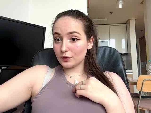EmillyCarte webcam