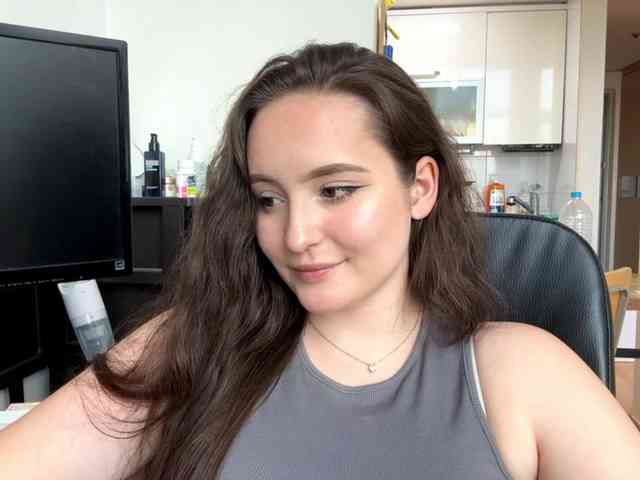 EmillyCarte webcam