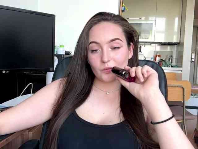EmillyCarte webcam