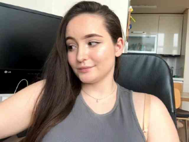 EmillyCarte webcam