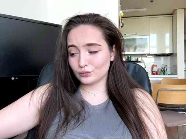 EmillyCarte webcam