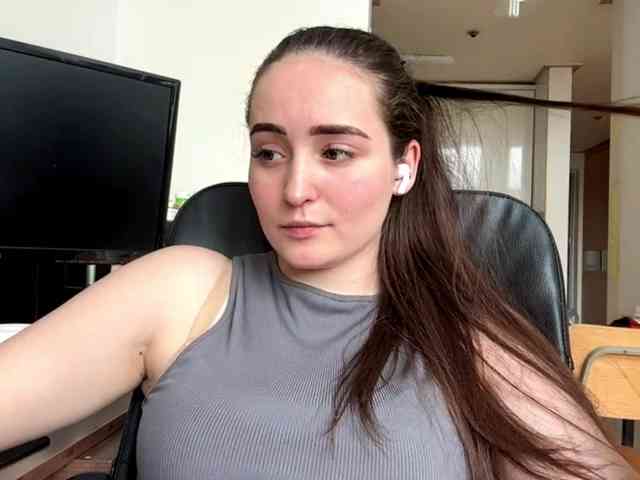 EmillyCarte webcam