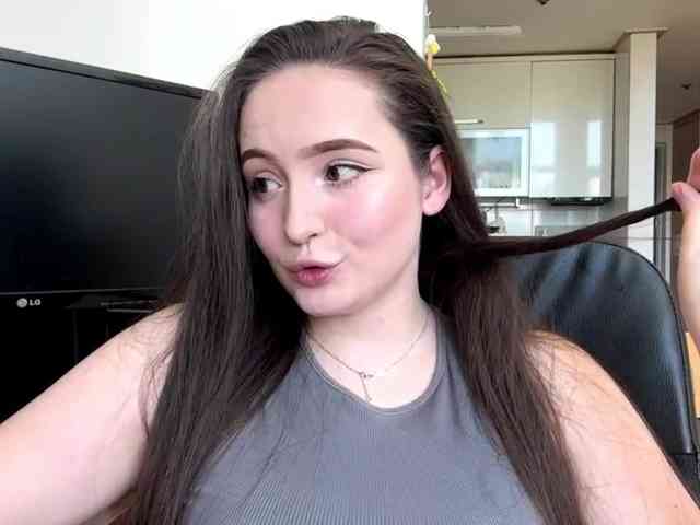 EmillyCarte webcam