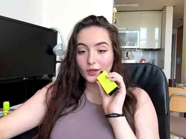 EmillyCarte webcam