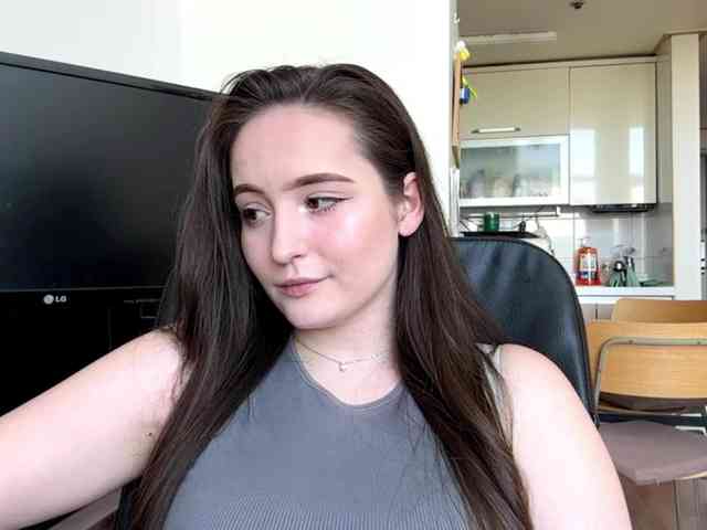 EmillyCarte webcam