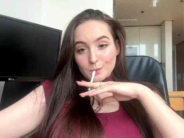 EmillyCarte webcam