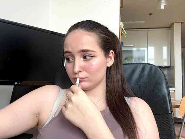 EmillyCarte webcam