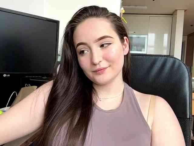 EmillyCarte webcam