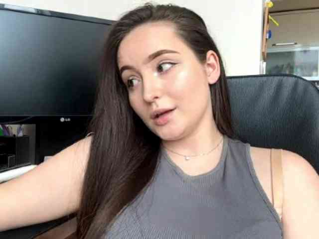 EmillyCarte webcam