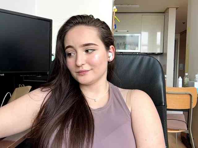 EmillyCarte webcam