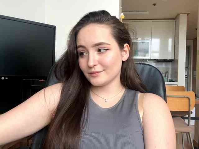 EmillyCarte webcam