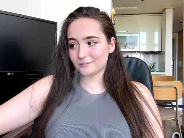 EmillyCarte webcam