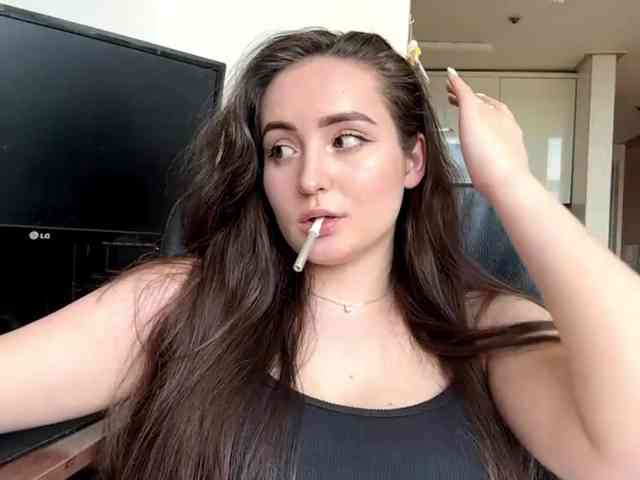 EmillyCarte webcam