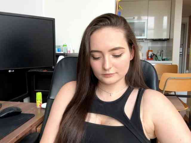 EmillyCarte webcam