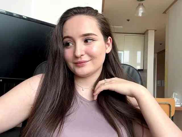 EmillyCarte webcam