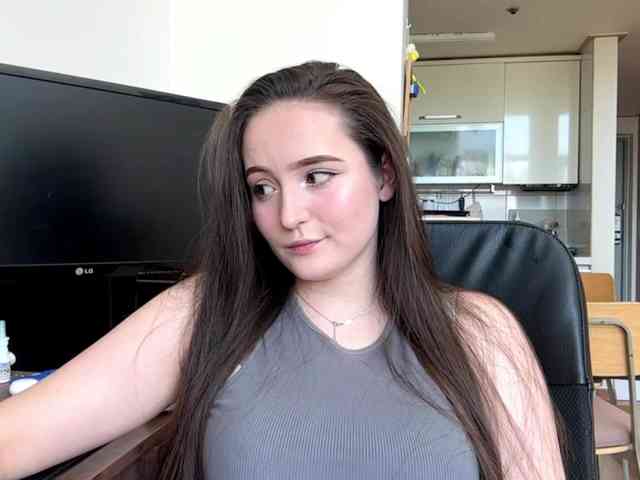 EmillyCarte webcam