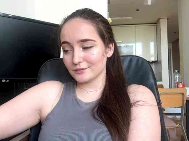 EmillyCarte webcam