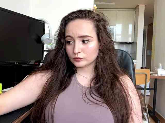EmillyCarte webcam