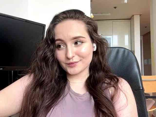 EmillyCarte webcam